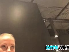 Красивата аматьорка Сесилия прави орален секс на публично място след среща