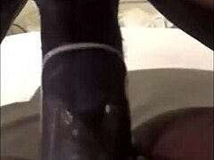 MILF Veronica Lins dostaje swojego dużego czarnego kutasa wypełnionego w tym domowym filmie porno