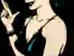 MILF madura y la reina Castros balad: Un video de masturbación