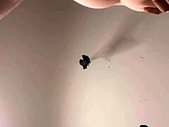 Euro hottie berie na veľký penis v POV