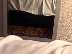 Latina MILF otel odasında anal seks yapıyor