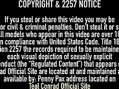 Teal Conrads erotični video z velikimi naravnimi joški in analno igro vas bo navdušil