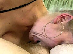 Jenna James' intense deepthroat pijpbeurt met een enorme lul