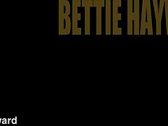 Bettie Haywards érett és szexi teljesítménye kielégítő csúcsponthoz vezet