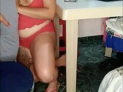 Μια Βενεζουελάνικη MILF πιάστηκε να κάνει πορνό και πρόσφερε σεξ στον ξάδερφό της με αντάλλαγμα γυμνές φωτογραφίες