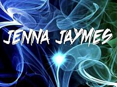 Jenna Jaymes memberikan facial yang intens dari pasangan yang berpenis besar dalam koleksi 1080p