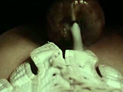 Scène de sexe de célébrité avec Lise Danvers dans un cadre vintage classique