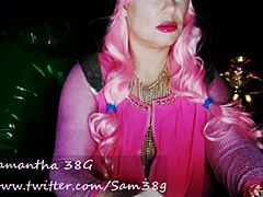 Samantha38g, egy dögös MILF, a Fat Alien Queen Cosplay Live Cam Show-ban szerepel