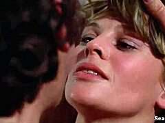 Sexuálna scéna s celebritou Julie Christie v tomto horúcom videu