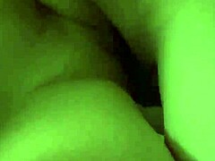 Vagina afeitada y eyaculación en cámara oculta con esposa amateur