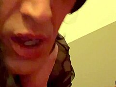 امرأة فرنسية متحولة تمارس الجنس الشرجي المتشدد في سلسلة في مرسيليا