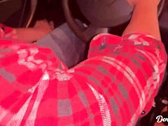 Loira amadora convence Uber a fazer sexo com ela - denybarbie.com