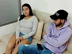 Tonton seorang Latina kecil mendapatkan vaginanya yang ketat diisi dengan air mani dalam bahagian hardcore 2