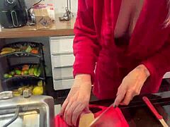 Seksi kojot udoban kuhar vas uči kako da napravite slatki krumpirić sa preokretom