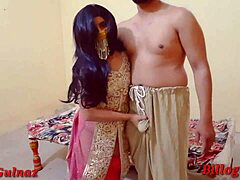 ابنة الزوجة الهندية تتعرض للجنس الشرجي واللسان من الأب